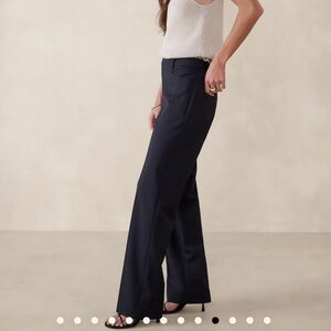 NWT Banana Republic Sienna Straight Italian Wool Pant, size 12R, Black